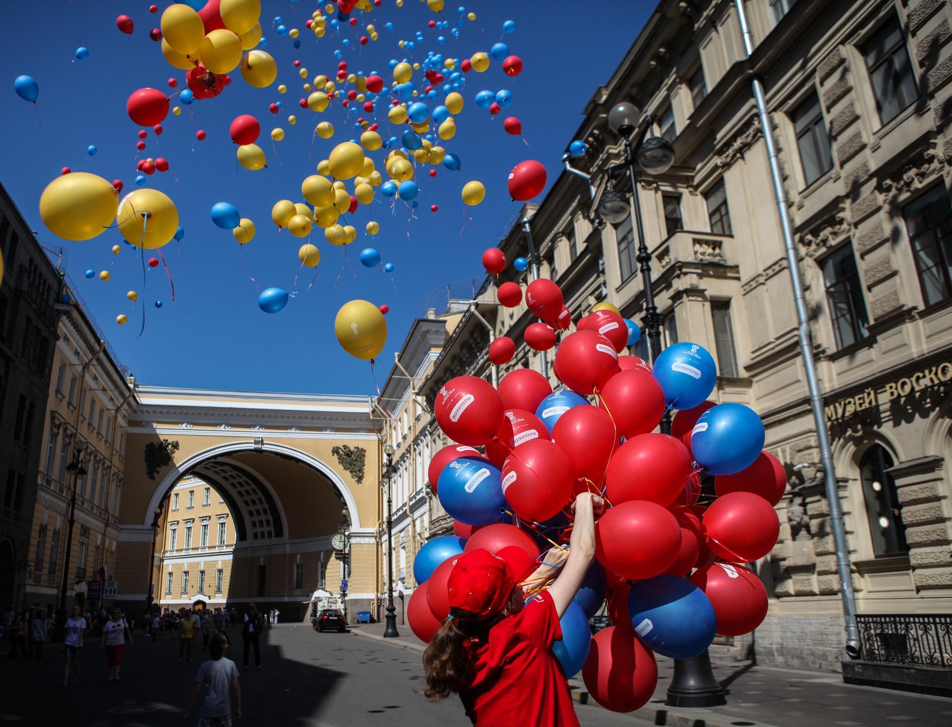 Из-за вреда экологии в Петербурге решили запретить запуск воздушных шаров