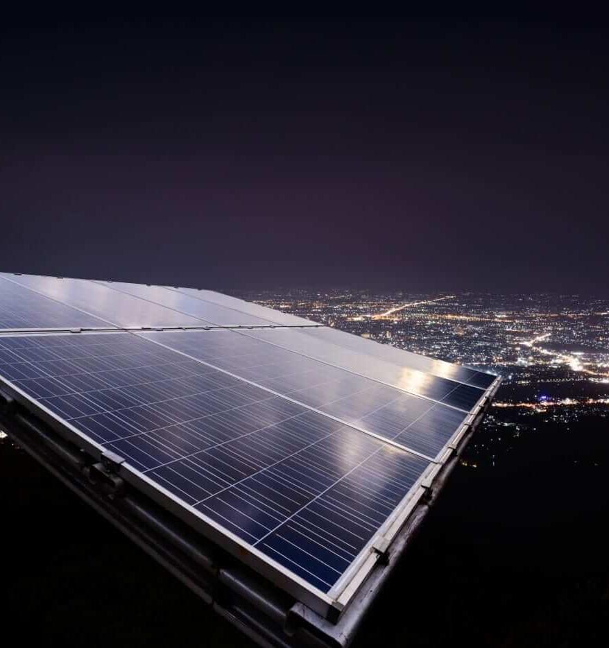 Создана солнечная батарея для выработки электричества ночью