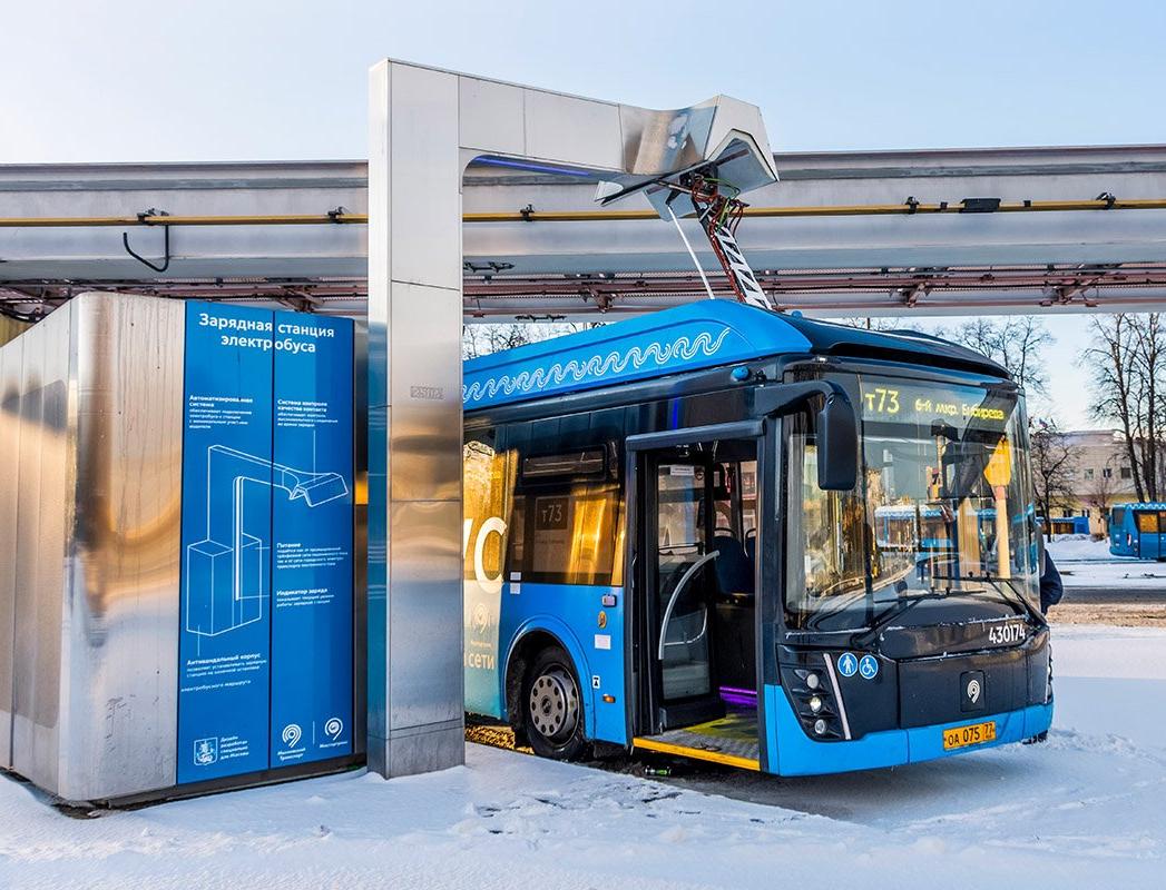 Количество электрических автобусов в Москве увеличится почти в два раза