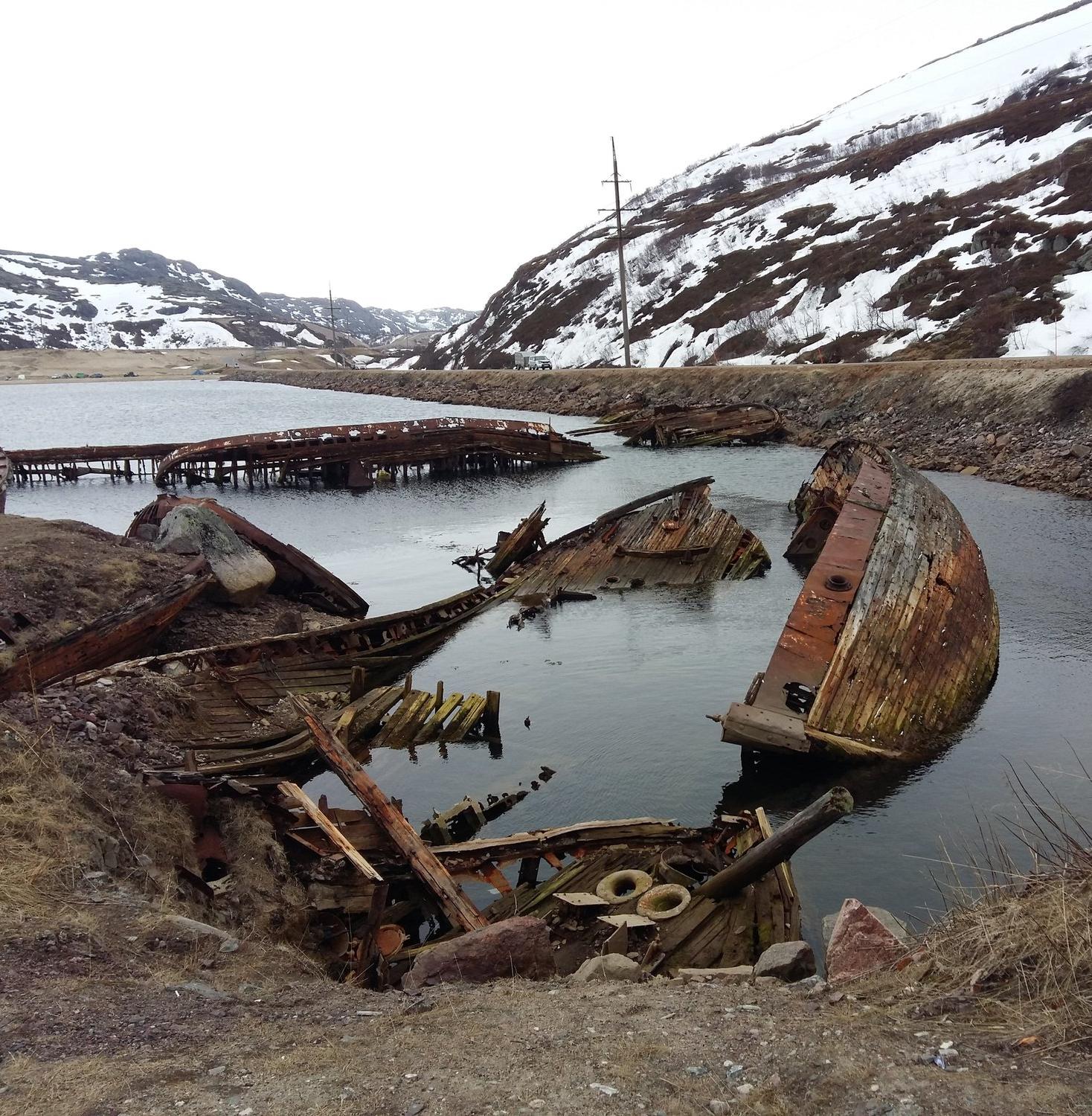 Дальний Восток и Арктику очистят от 151 затонувшего судна 
