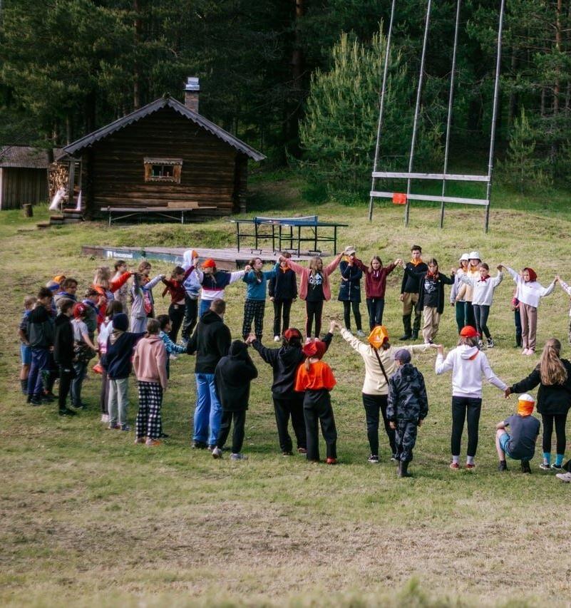 В Кенозерье открылись детские экологические лагеря 