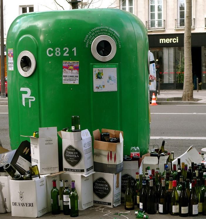 Как сортируют мусор во Франции: 10 фото